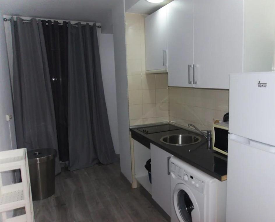 Estudio En Plaza Vara Del Rey Мадрид Екстериор снимка